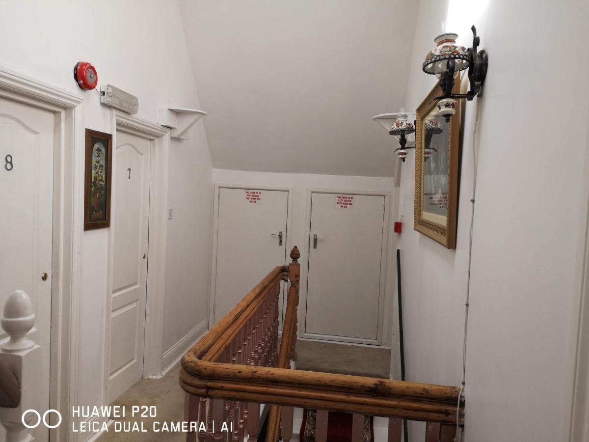 Отель Lincoln House *